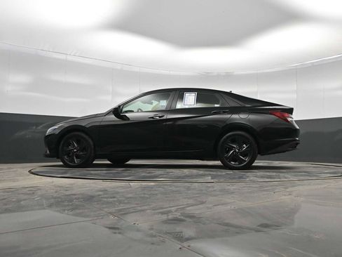 Used 2023 Hyundai Elantra SEL image 24