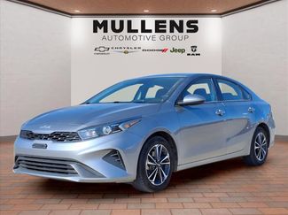 Used 2024 Kia Forte LXS video 1