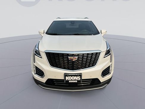 Used 2023 Cadillac XT5 Premium Luxury w/ Technology Package AWD/4WD image 11