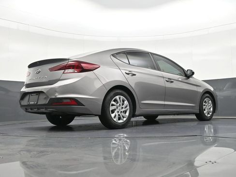 Used 2020 Hyundai Elantra SE image 27