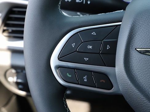 New 2026 Chrysler Pacifica Select image 25