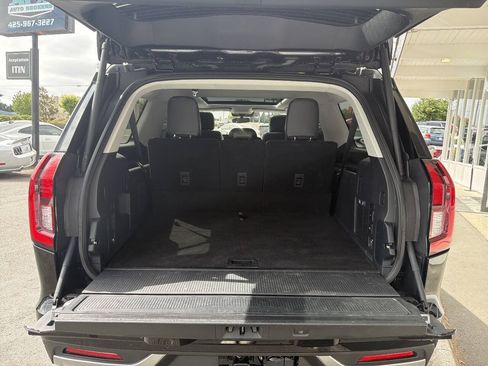 Used 2025 Ford Expedition Max Platinum AWD/4WD image 7
