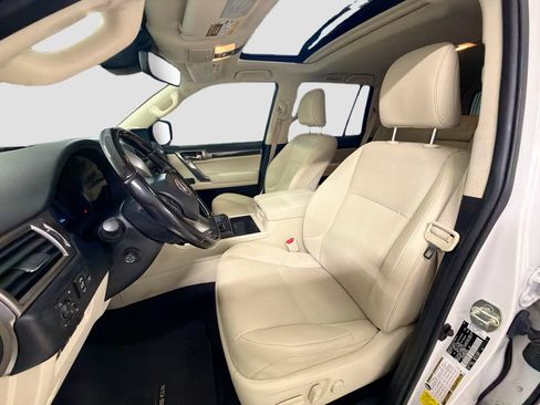 Used 2022 Lexus GX 460 Premium w/ Premium Package AWD/4WD image 5