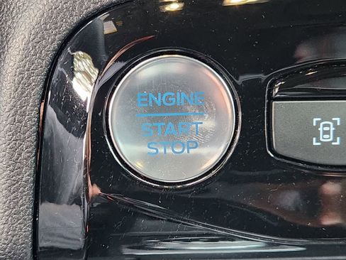 Used 2025 Ford Escape ST-Line Elite w/ Premium Technology Package image 20