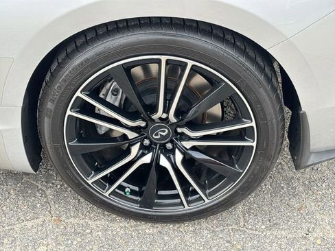 Used 2018 INFINITI Q60 3.0t Sport image 14