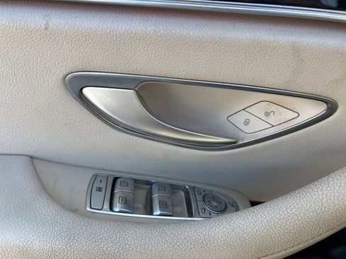 Used 2019 Mercedes-Benz E 300 w/ Premium 1 Package image 18