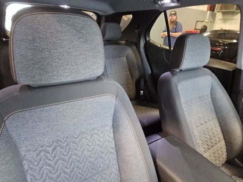 Used 2023 Chevrolet Equinox LT image 29