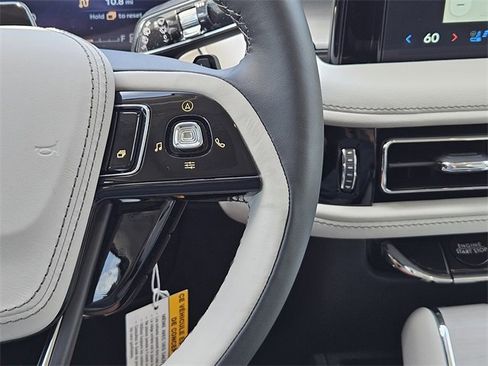 New 2025 Lincoln Aviator Reserve w/ Equipment Group 201A image 27