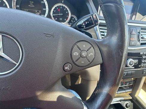 Used 2010 Mercedes-Benz E 350 Sedan image 18