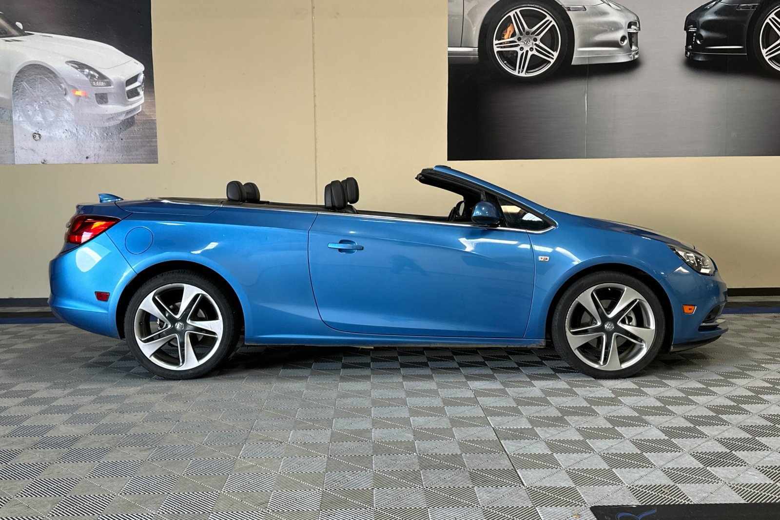 Used 2017 Buick Cascada Sport Touring FWD image 3