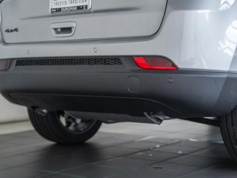 New 2025 Jeep Compass Limited w/ Sun & Sound Group image 8