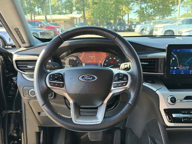 Certified 2022 Ford Explorer XLT w/ Equipment Group 202A AWD/4WD image 13