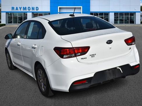 Used 2018 Kia Rio S image 5