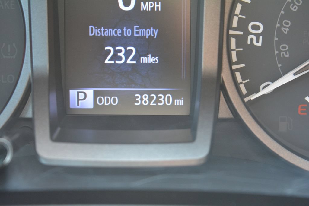 Used 2020 Toyota Tacoma TRD Off-Road AWD/4WD image 13