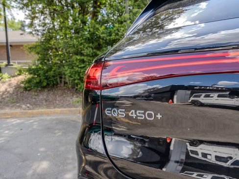Used 2023 Mercedes-Benz EQS 450+ SUV image 27