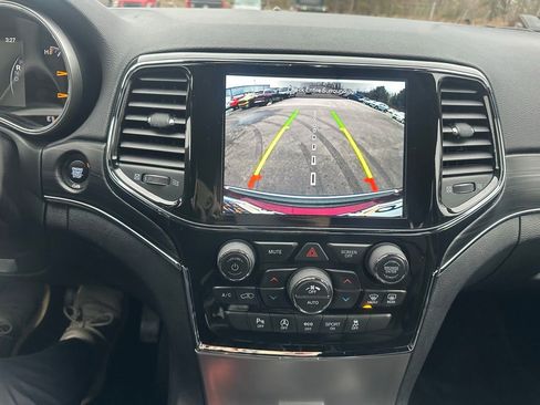 Used 2021 Jeep Grand Cherokee Limited w/ Luxury Group II image 15