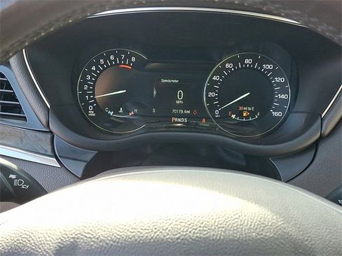 Used 2019 Lincoln MKC Reserve image 17