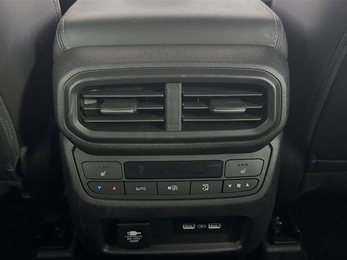 Certified 2023 Honda Pilot Elite image 27