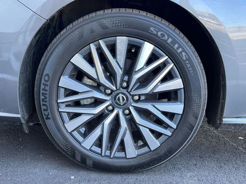 Used 2025 Nissan Altima 2.5 SV image 29