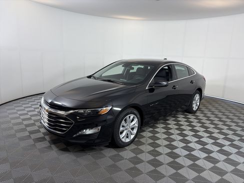 Used 2024 Chevrolet Malibu LT FWD image 3