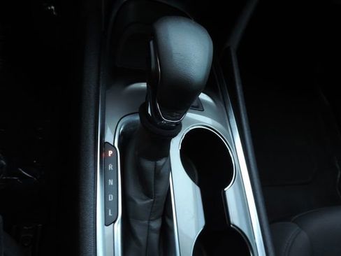 Used 2022 Chevrolet Malibu LT image 24