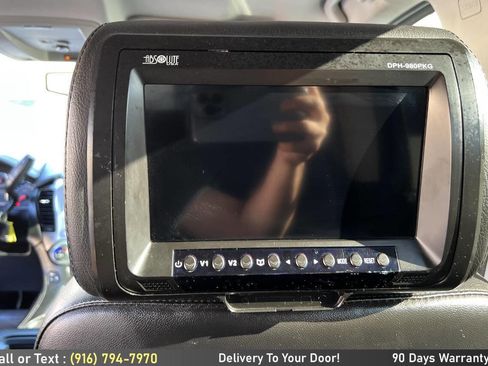 Used 2015 Chevrolet Suburban LT AWD/4WD image 26