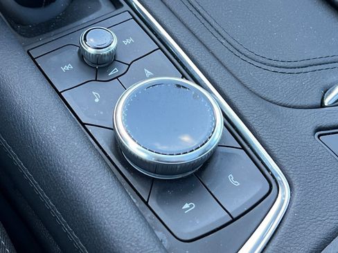 Certified 2025 Cadillac XT6 Premium Luxury image 31