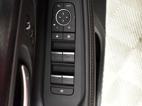 Used 2025 Toyota Grand Highlander AWD Hybrid image 12