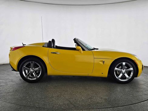 Used 2008 Pontiac Solstice GXP w/ Premium Package image 27