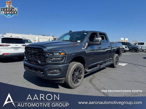 Used 2025 RAM 2500 Big Horn AWD/4WD image 1