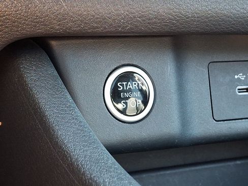 Certified 2021 Nissan Rogue SV w/ Premium Package AWD/4WD image 24