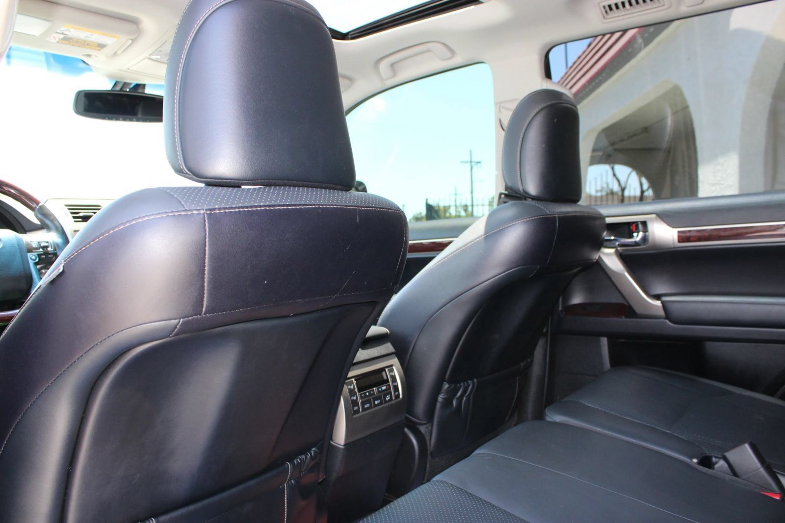 Used 2018 Lexus GX 460 Luxury AWD/4WD image 16