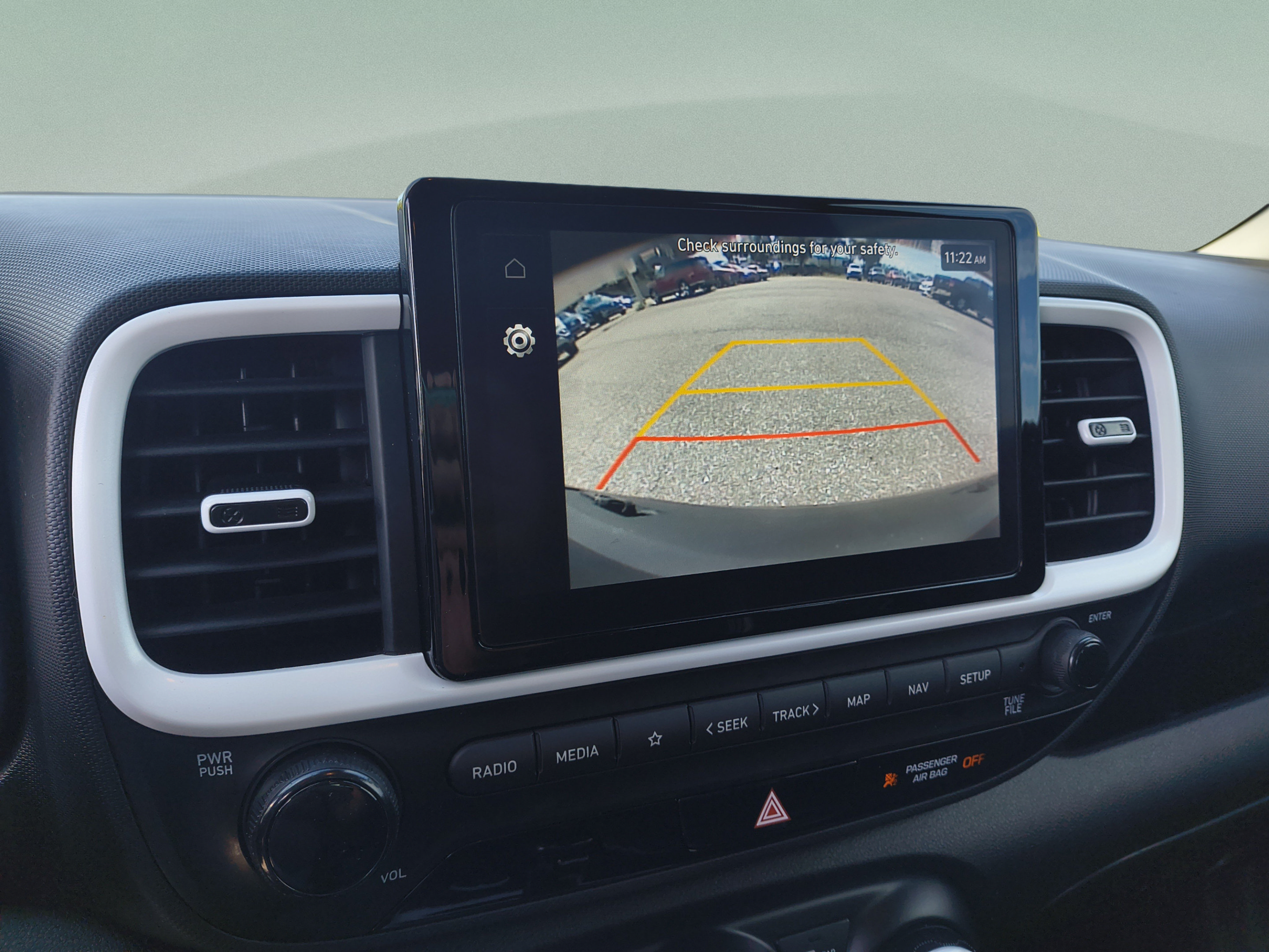 Certified 2024 Hyundai Venue Limited FWD image 22