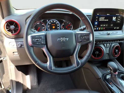 Certified 2023 Chevrolet Blazer RS w/ Driver Confidence II Package FWD image 3