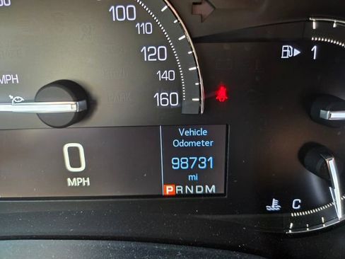 Used 2019 Cadillac XTS image 25