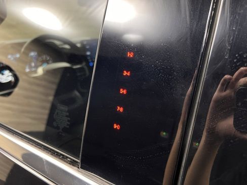 Used 2023 Ford Expedition XLT image 34