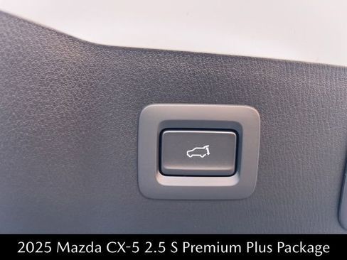 New 2025 MAZDA CX-5 AWD 2.5 S w/ Premium Plus Pkg image 26