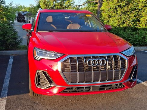 Used 2025 Audi Q3 2.0T Premium AWD/4WD image 4