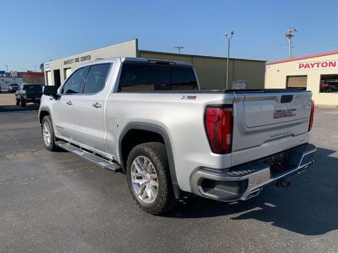 Used 2021 GMC Sierra 1500 SLT image 2