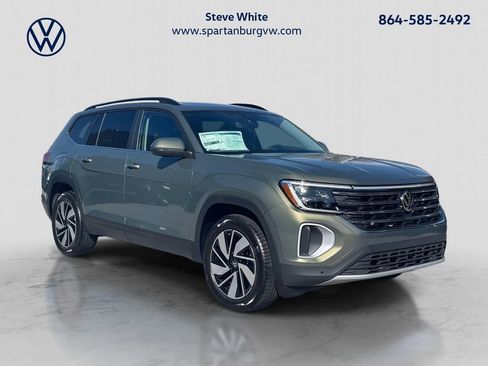New 2026 Volkswagen Atlas SE FWD image 1