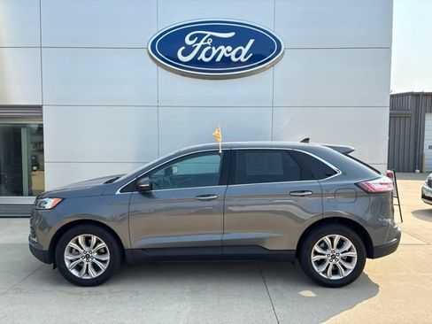 Certified 2023 Ford Edge Titanium w/ Equipment Group 301A AWD/4WD image 3