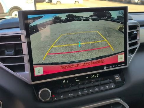 Used 2022 Toyota Tundra Limited image 20