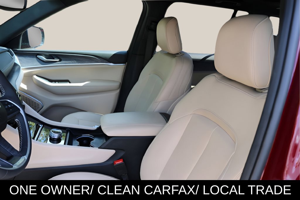 Used 2023 Jeep Grand Cherokee Limited RWD image 12