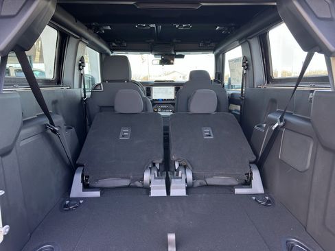 New 2025 Ford Bronco 2-Door image 31
