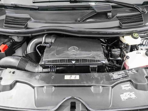 Used 2023 Mercedes-Benz Metris image 27