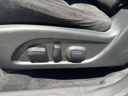 Used 2019 Nissan Murano SV w/ Premium Package AWD/4WD image 17