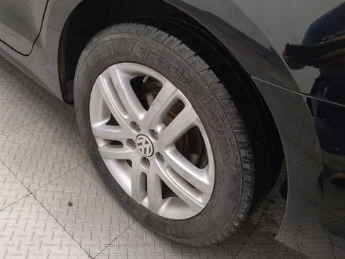 Used 2018 Volkswagen Jetta S w/ Cold Weather Package FWD image 31