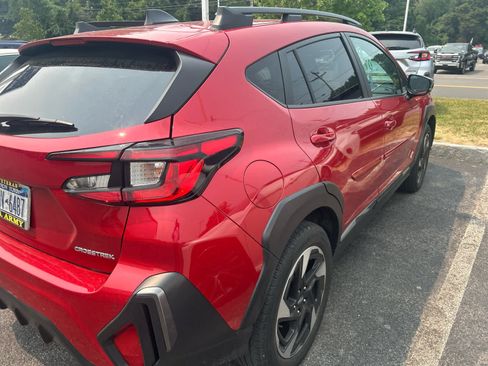 Used 2024 Subaru Crosstrek 2.5i Limited AWD/4WD image 5