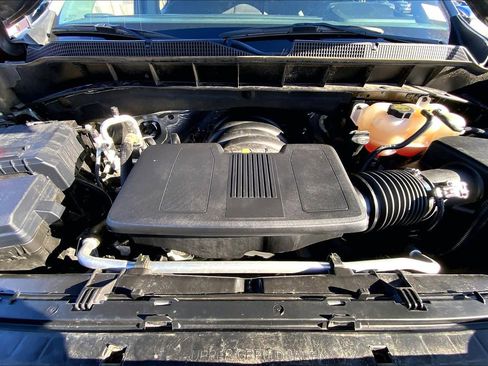 Used 2025 Chevrolet Silverado 1500 LT image 29