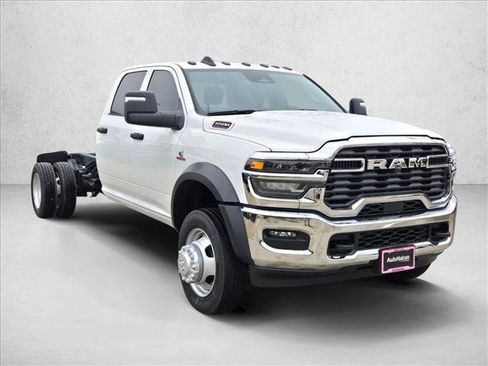 New 2026 RAM 5500 Tradesman w/ Chrome Appearance Group image 7
